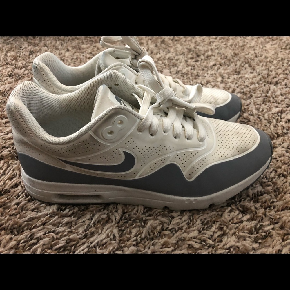 Women’s Nike Air Max 6.5